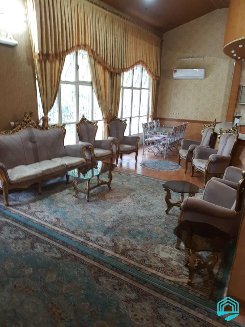 ویلای ساحلی با استخر سرپوشیده واقع در باغ بهادران