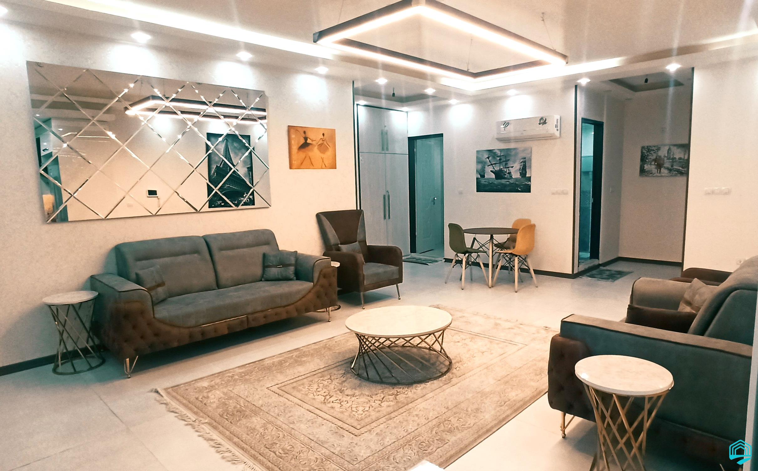 آپارتمان دو خوابه لوکس 